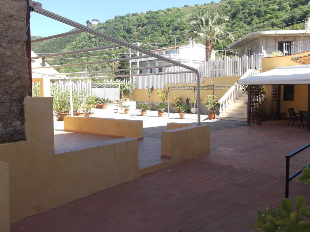 Hotel Il Vulcano Тропея Экстерьер фото