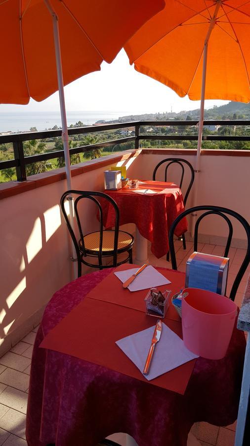 Hotel Il Vulcano Тропея Экстерьер фото